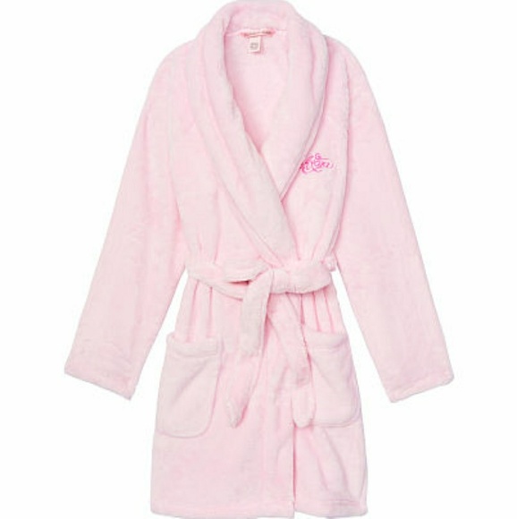 M/L NWT Victoria Secret Cozy Plush Short Robe - Picture 2 of 5